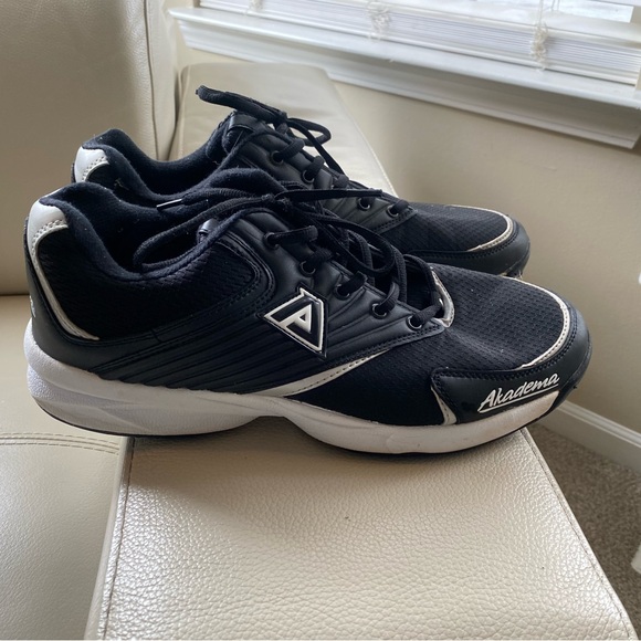 Black Athletic Softball Men's Shoes - Picture 3 of 7